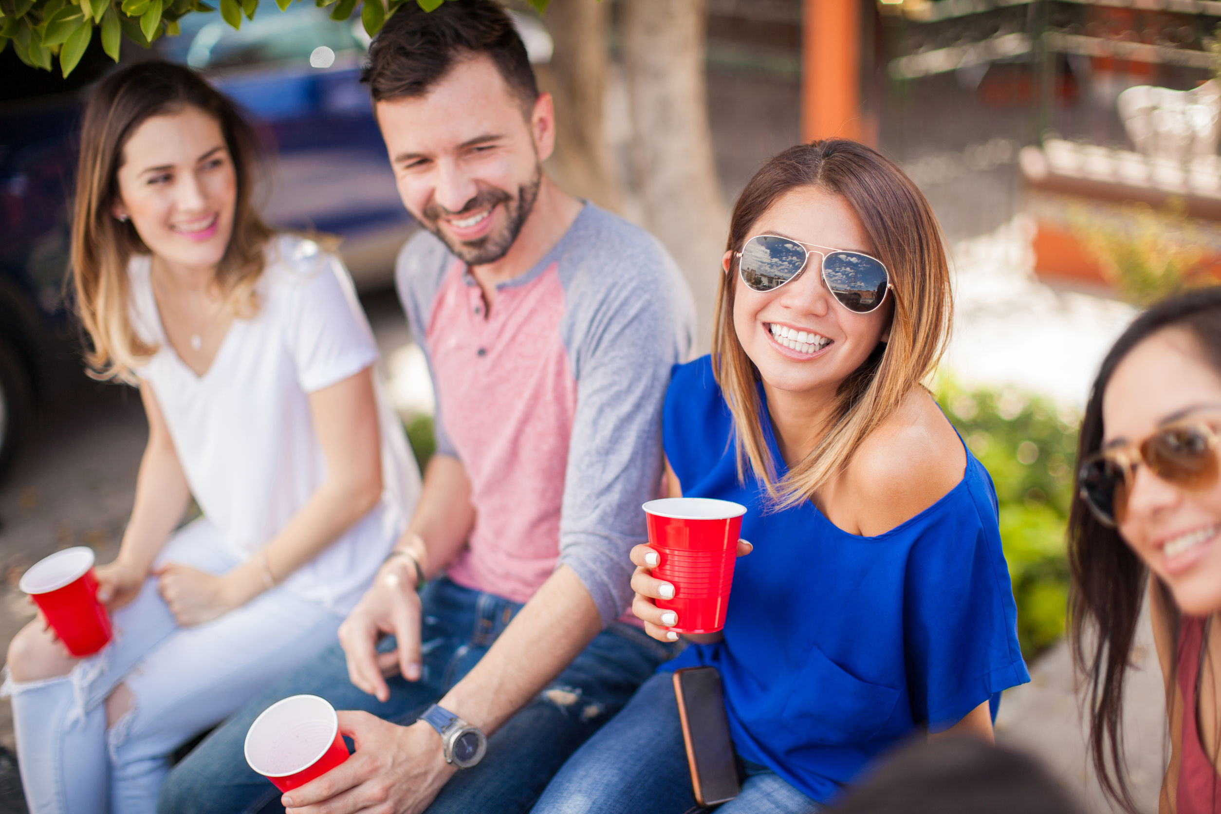 How to Have an Awesome Tailgate Party